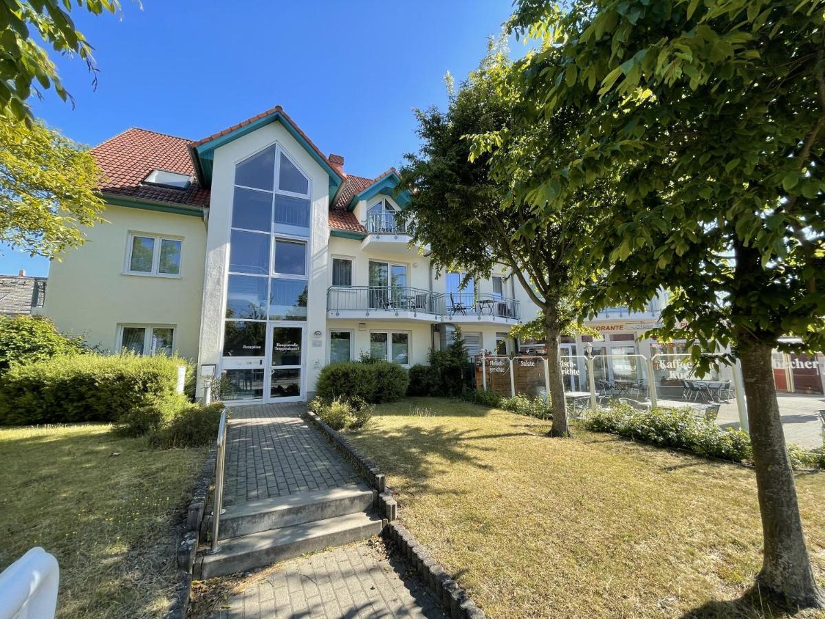 Apartment Lotte Zempin Esterno foto